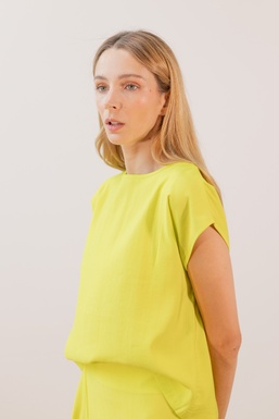 2502265Cap Blusa Amarillo Flúor