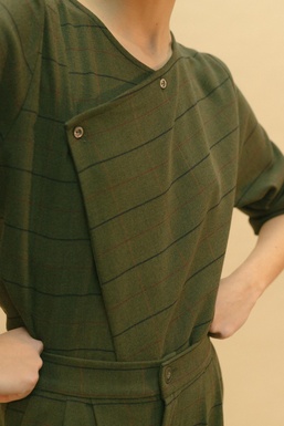 2503263 Blouse Squares Green