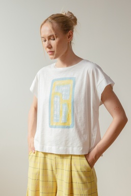 2602102Cap Camiseta Cruda Ventana