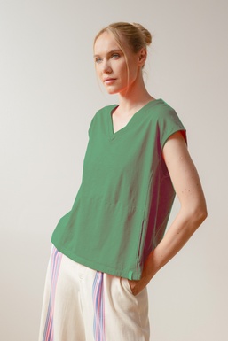 2602104B Camiseta Verde