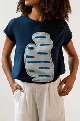 2501110 Camiseta Marino Bordada