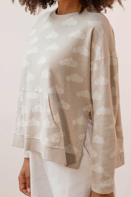 2501115 Sudadera Nubes
