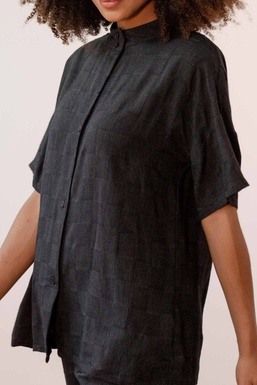 2501125A Blusa Negra